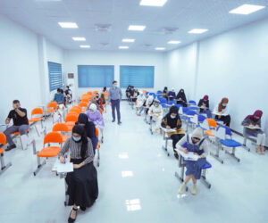 Read more about the article Al-Manara College concludes the attendance exams amidst emphasis on safety measures and social distancing