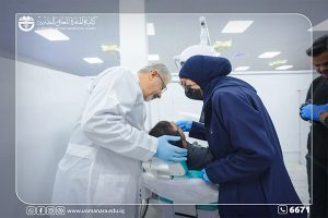 Read more about the article Receiving patients at the dental clinics inside Al-Manara College “for free” throughout the week
