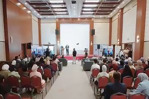 Read more about the article جامعة المنارة تشارك كراعٍ في الملتقى الاول لحشوات جذور الأسنان في ميسان